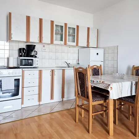 Apartamento Karalic Ll